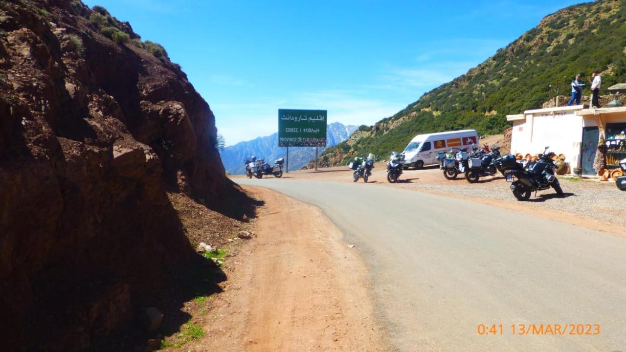 Tizintest La Haute Vue 2100M Otel Mezdiout Dış mekan fotoğraf